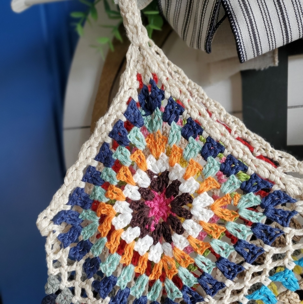 Crochet Colorblock Cami Tops - Picture 7 of 8